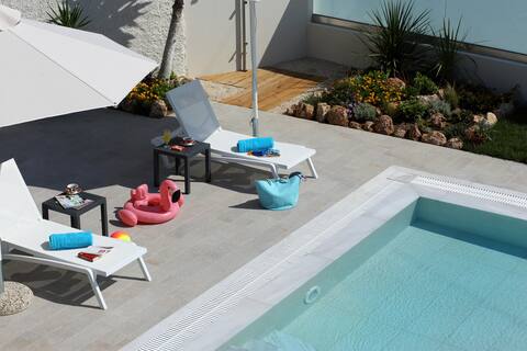 Villa Vozos with Private pool & close to beach