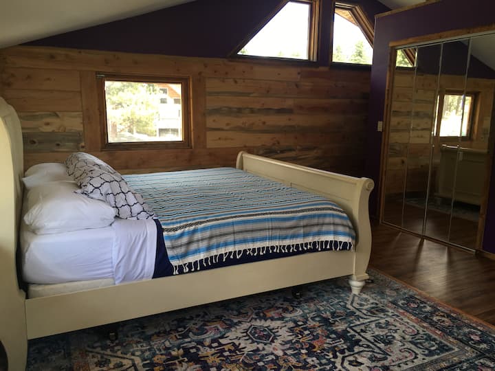 ห้องนอนใหญ่