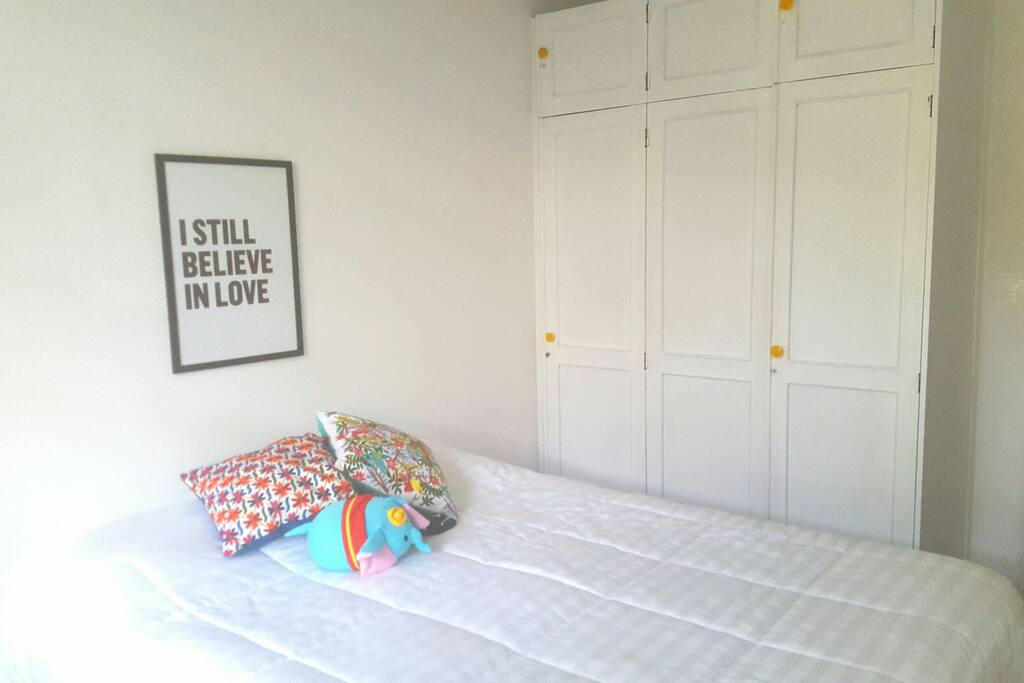 Guest bedroom and wardrobe