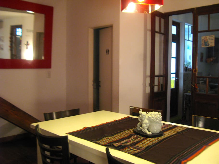 Comedor con acceso al Toilette y la cocina