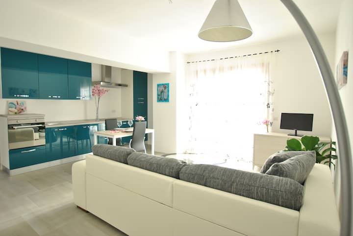 Smeralda Flats, Bilocale Terrazza Solare & Parking - Olbia