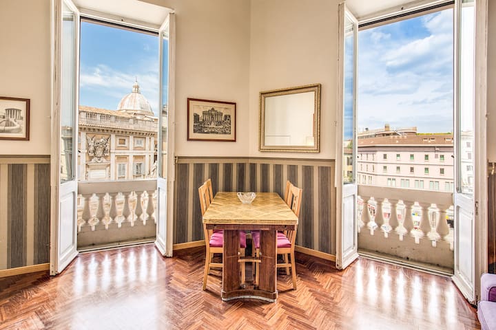 Basilica Santa Maria Maggiore View gallery image 5