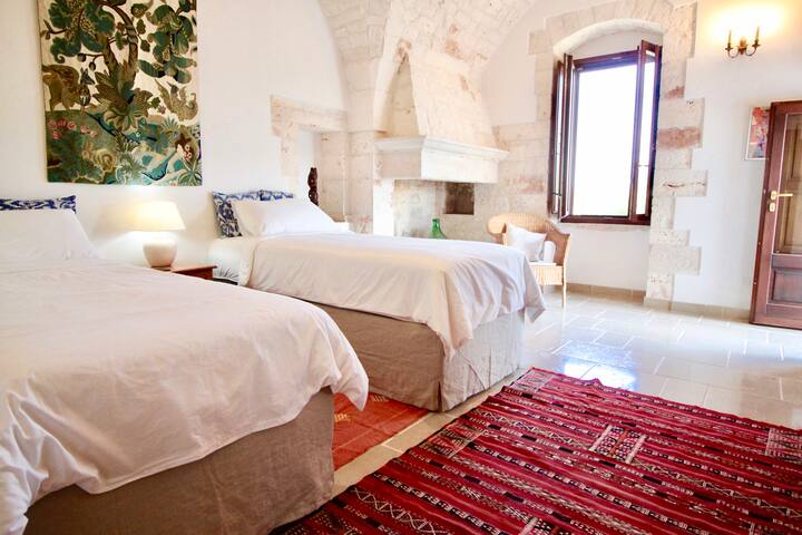 Beautiful masseria near Castellana gallery image 4