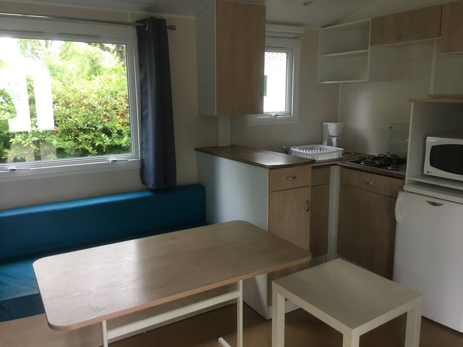 Salon et kitchenette