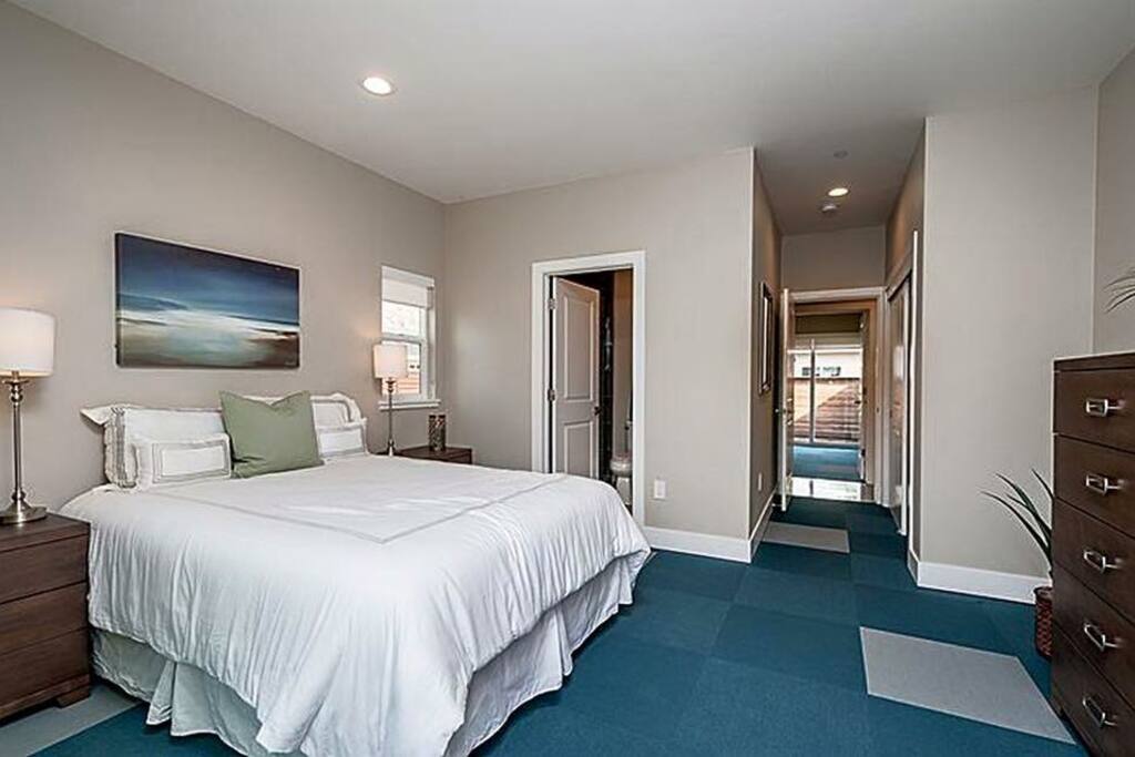 Nice quiet bedroom
