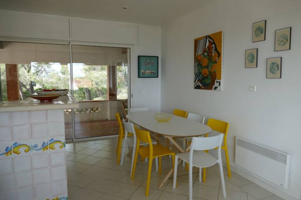 espace repas intérieur