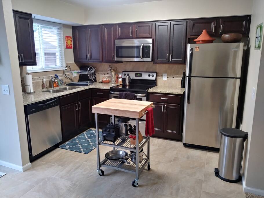 Bright newly remodeled kitchen.