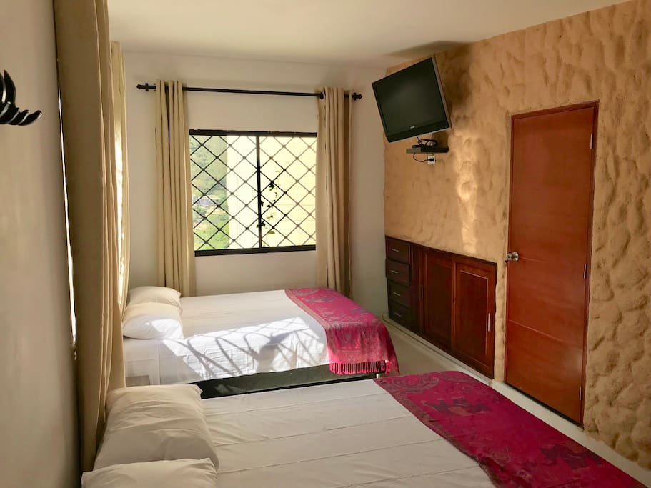 Dormitorio, Closet & TV