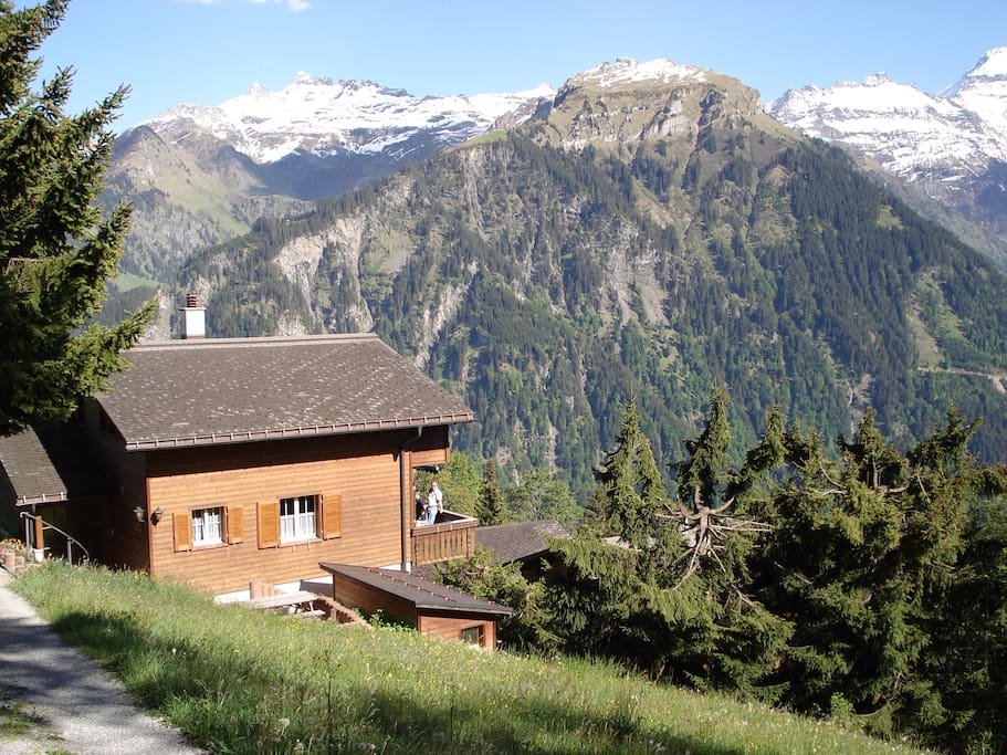 Lovely chalet with amazing view in Braunwald (GL) - Glarus Süd의 샬레에서 살아보기, Glarus, 스위스