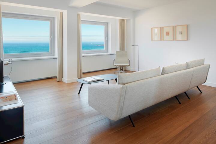 Zurriola Loft by FeelFree Rentals gallery image 2