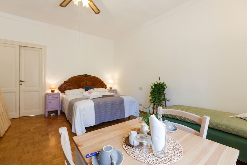 Double bed with orthopedic mattress more than 20 cm thick