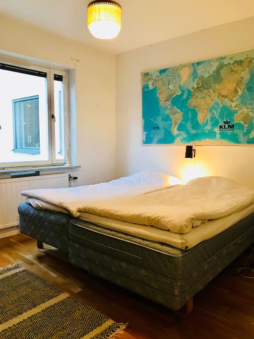 Bed room