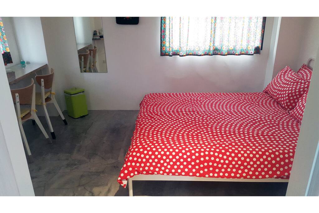 Room:Long-R