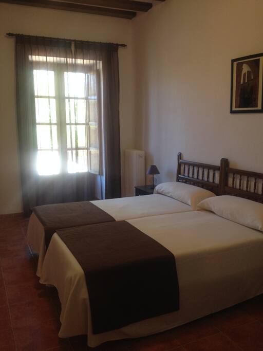 Habitación doble con baño privado