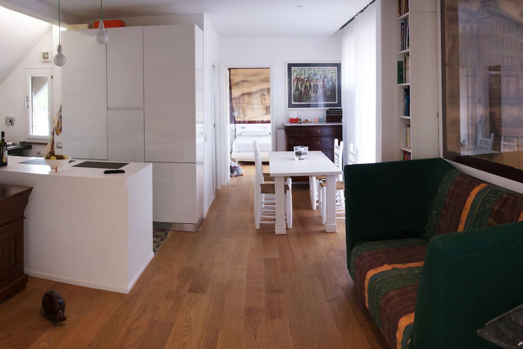 soggiorno, zona pranzo e cucina