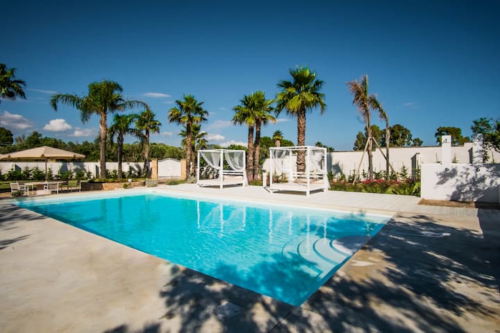 VILLA con piscina nel Salento Giardino TerraNostra gallery image 2