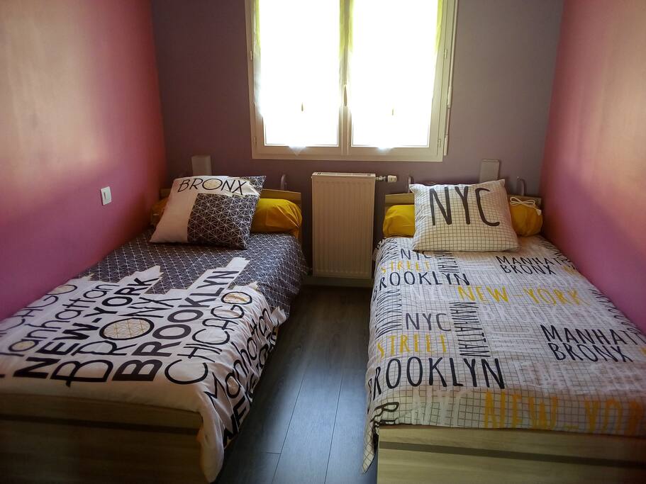 Chambre avec 2 Lits de 90