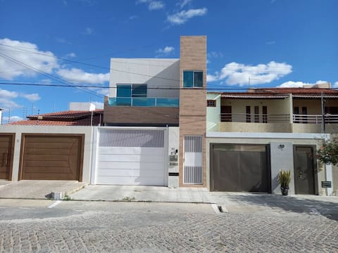 Complete house, garage, safe and quiet environment