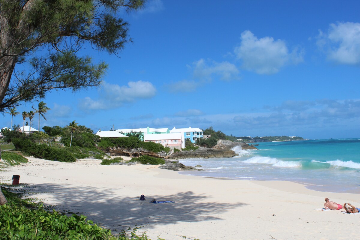 john smith's bay beach