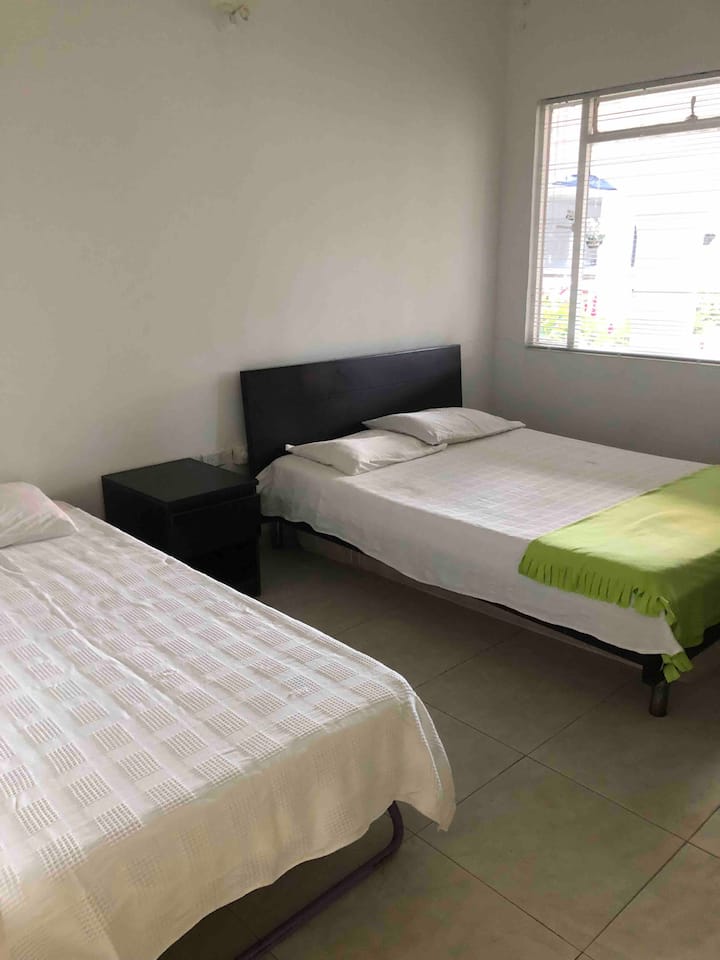 غرفة النوم 1