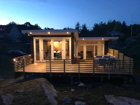 Wonderful vacation home right by the ocean