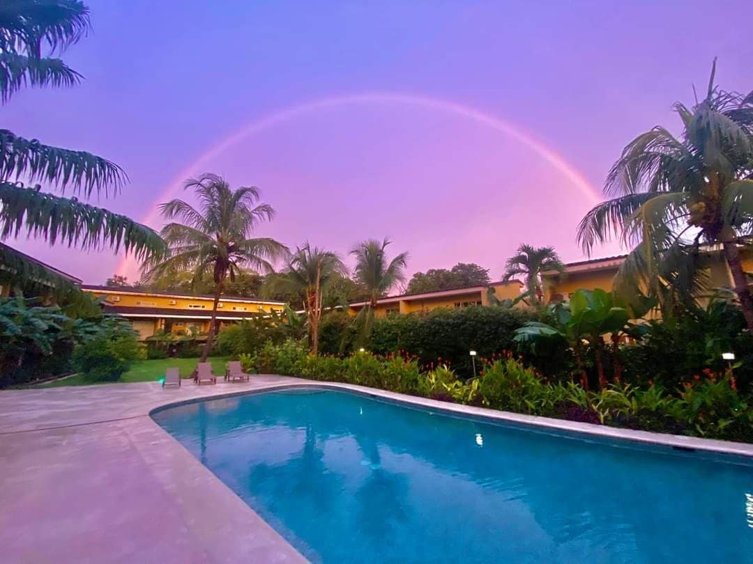 2 bed/2 bath Condo located near top rated beaches.