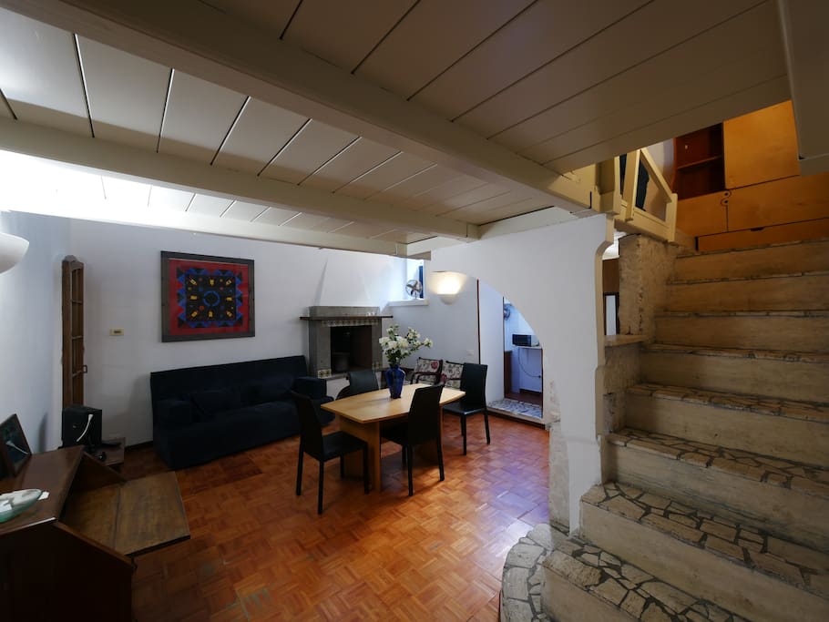 Scale per il soppalco / Stairs to the mezzanine