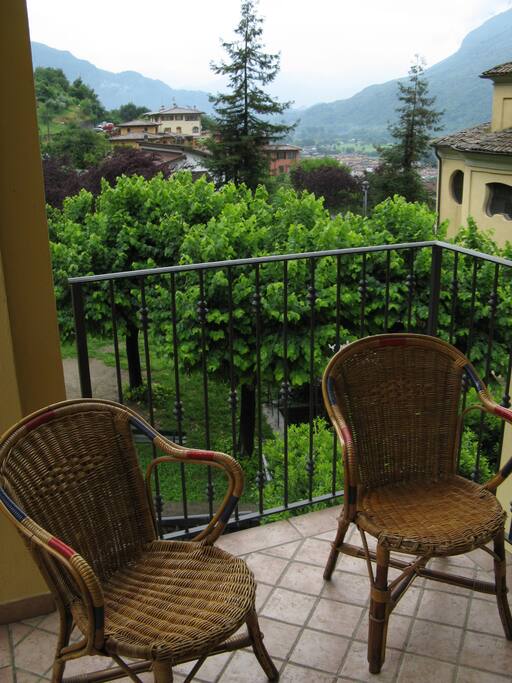 all'ingresso