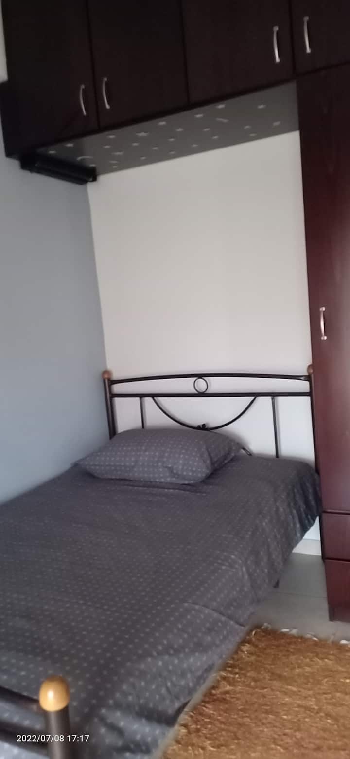 Bedroom.
Bedroom. Bedroom 1.50x2.00