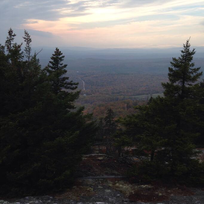 West View From Mtn Top- 15 Minute Hike up from the FUNky mountain cabin