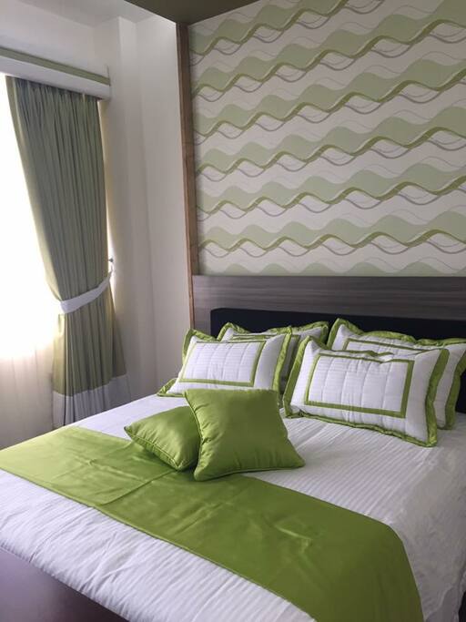 1 queen bed