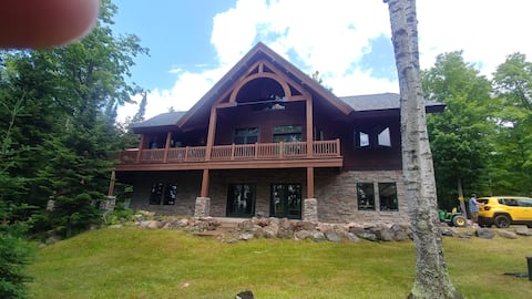 North woods lake estate on Oxbow lake