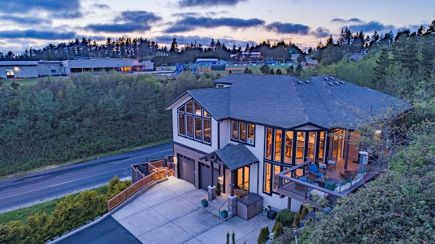 *Custom Designer Home Above the Bay*