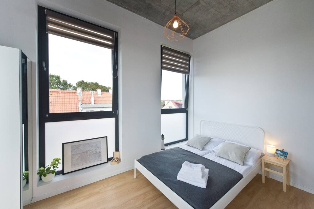 Your room with private bathroom (fresh towels and sheets are included)