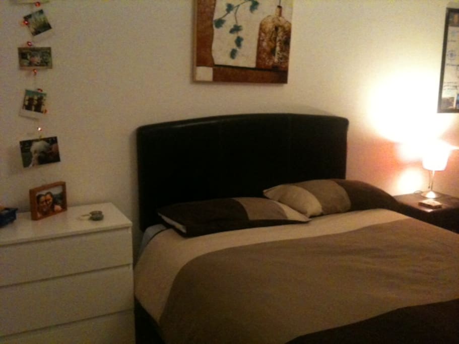 Double-bedroom