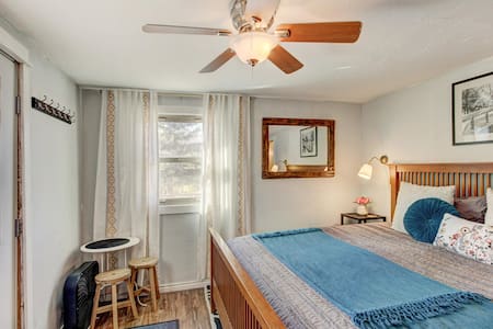 Lock-off Room in Breckenridge- No cleaning fee!