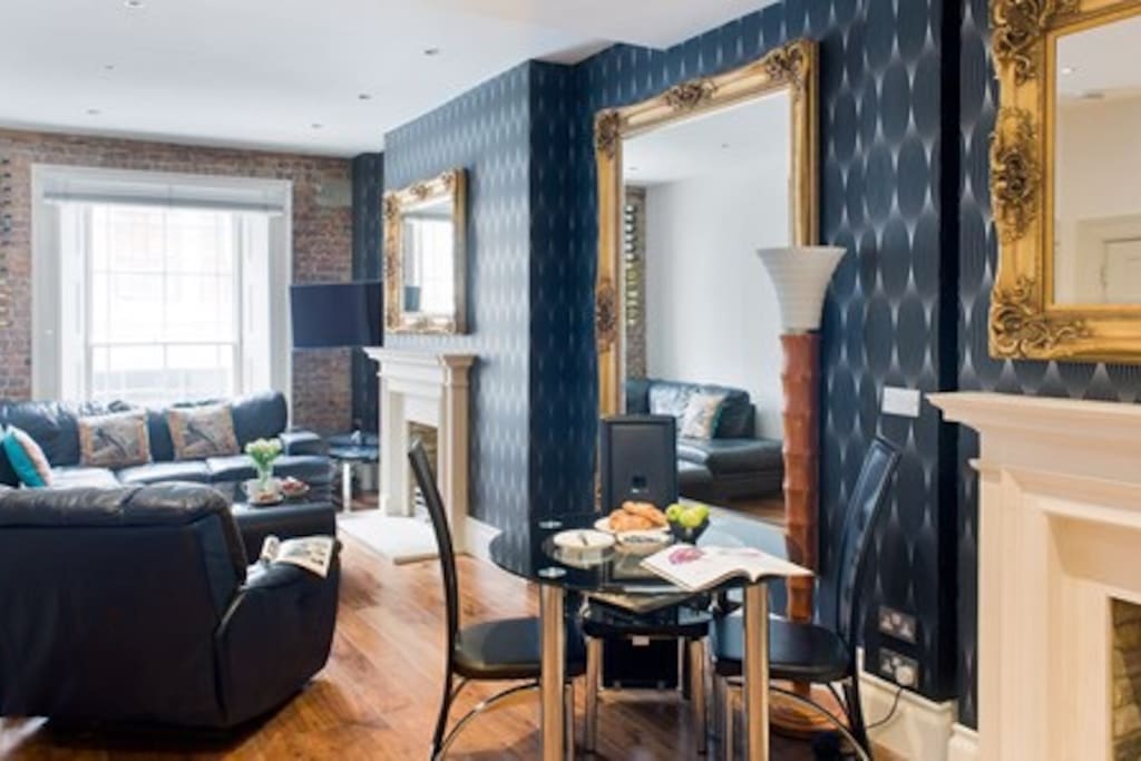 When you are in this living room you would not know your in central London.