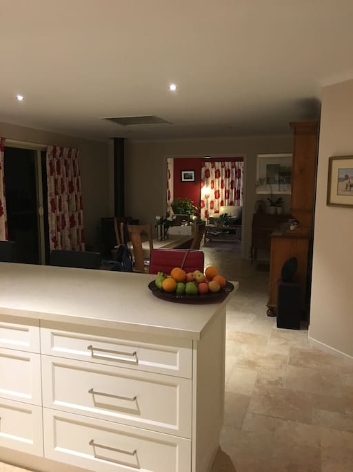Kitchen/Dining