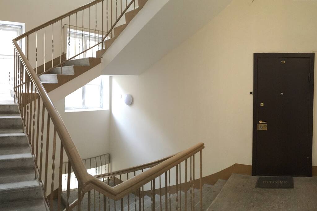 Entrance to the apartment / Вход в апартаменты