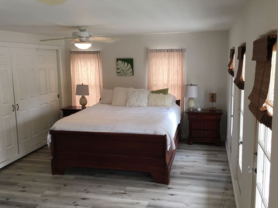 Master bedroom Cal. King bed