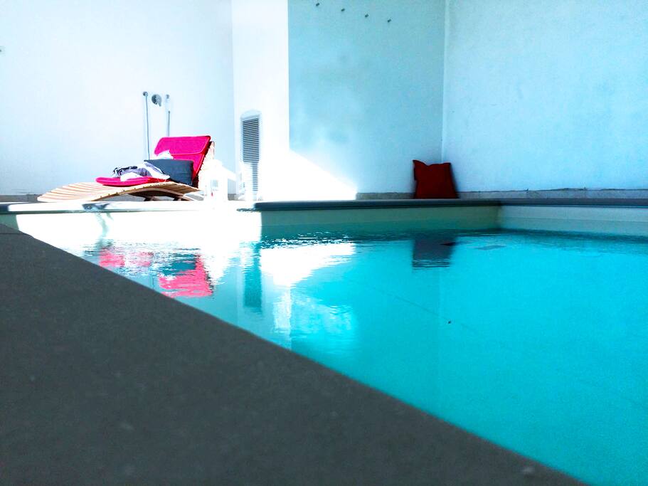 Piscina idromassaggio interna