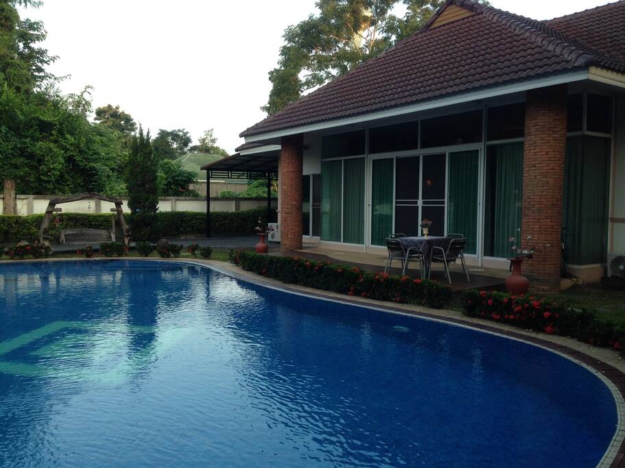 ็Whole House with Large Swimming pool