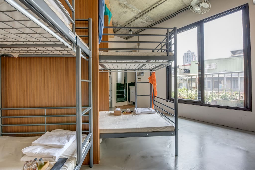 taipei hostel near Ximending and Taipei train station with great design