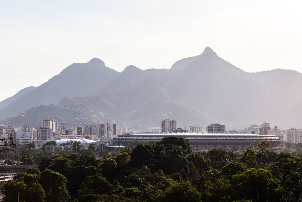 Cobertura do prédio. Vista do Estádio Maracanã a apenas 900m.