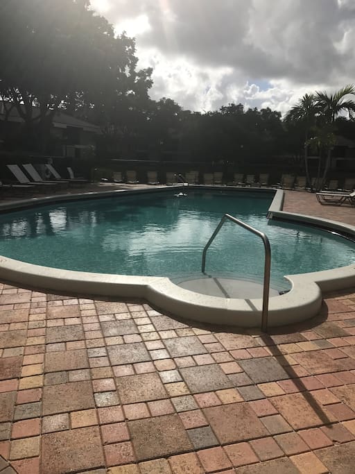 Pool and Jacuzzi