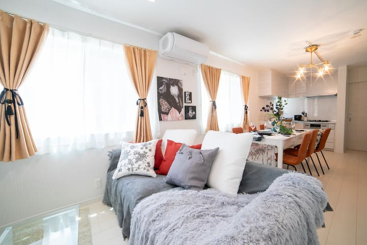 屋上からスカイツリー絶景/新築戸建/押上1分/Max12人/3LDK gallery image 2