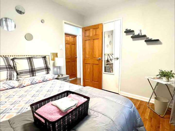 Private Room with Comfy Bed in Canarsie. Apartments for Rent in