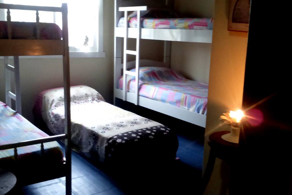 quarto coletivo misto - 5 vagas