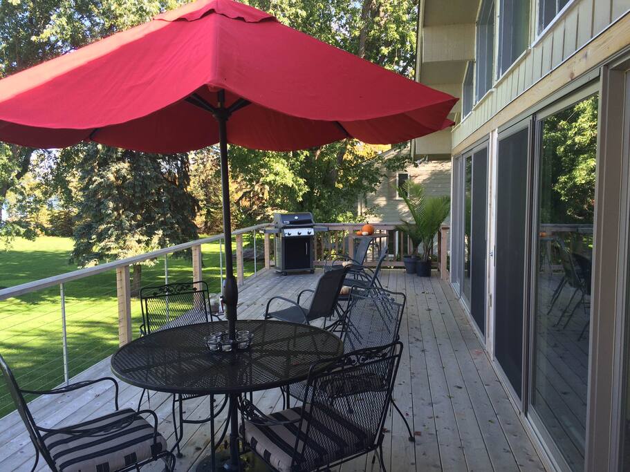 Deck overlooking lake.