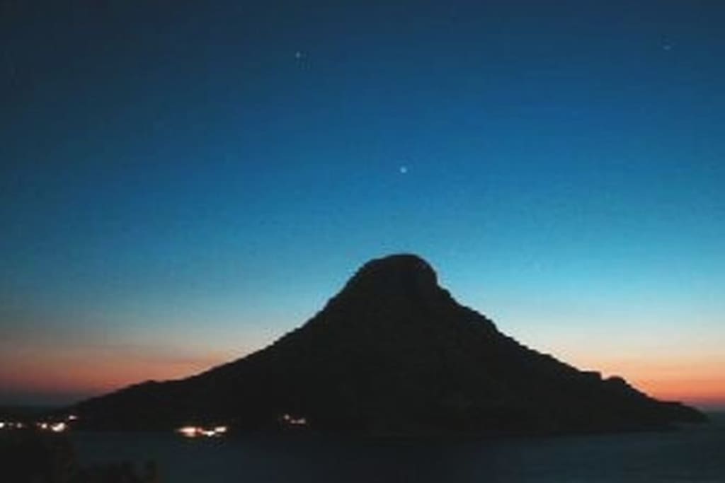 Telendos bei Nacht